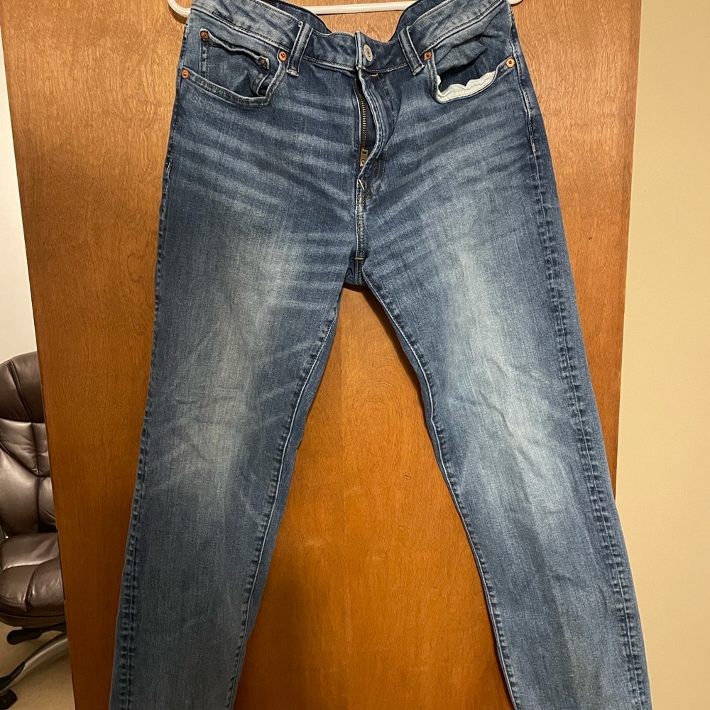 34x32 American Eagle original straight next level flex jeans